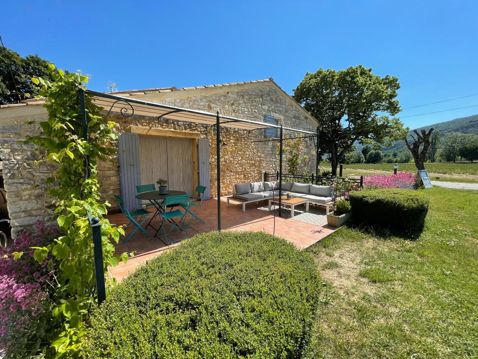 La Bastide Des Bourguets, Mont Ventoux - Adults Only Bed and Breakfast Sault-de-Vaucluse Kamer foto